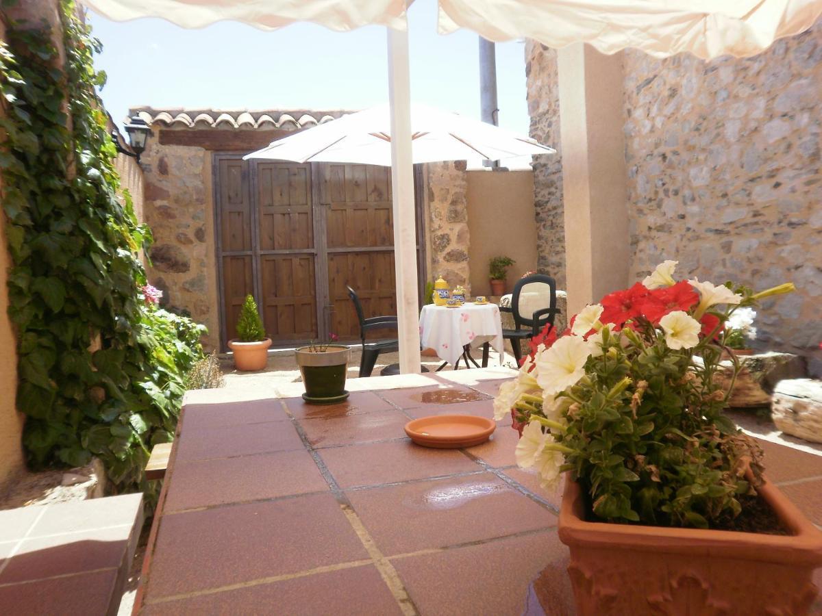 Camino Del Prado Guest House Santa Maria la Real de Nieva Exterior photo