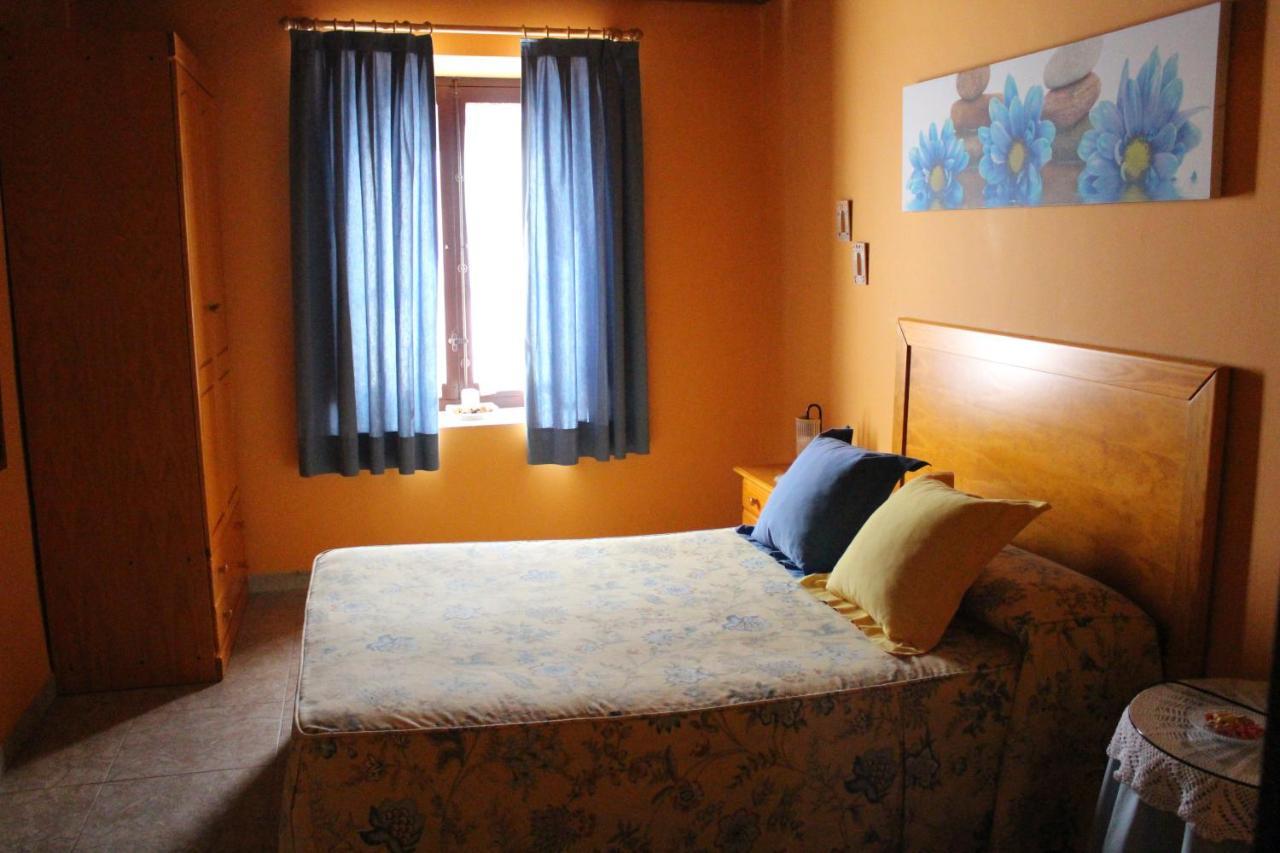 Camino Del Prado Guest House Santa Maria la Real de Nieva Exterior photo